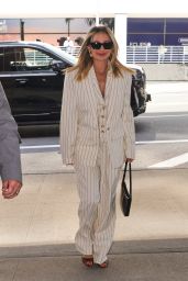 Nicole Richie Arriving to the Drew Barrymore Show in New York 04-09-2024
