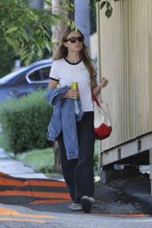 Olivia Wilde Out in Studio City 04-18-2024