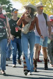 Rachel Leviss Arrives at The Stagecoach Festival With Friends in Indio 04-26-2024