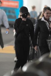 Reese Witherspoon at LAX in Los Angeles 04-29-2024