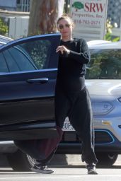 Rooney Mara Out in Los Angeles 04-17-2024