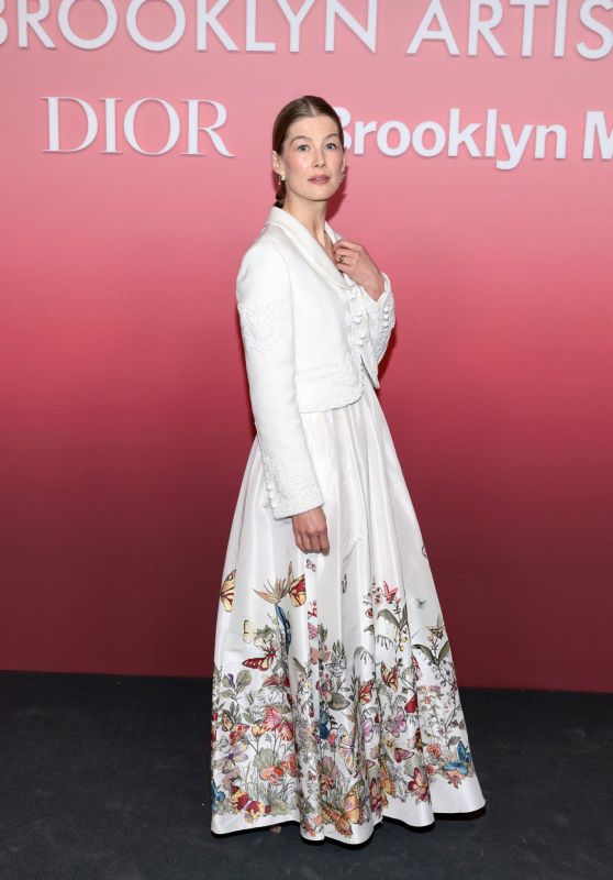 Rosamund Pike at the Brooklyn Artists Ball Made Possible by Dior in New York 04-09-2024