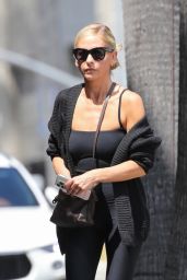 Sarah Michelle Gellar Out in Los Angeles 04-26-2024