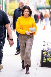 Selena Gomez Filming "Only Murders in the Building" in New York 04-24-2024