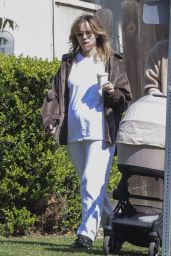 Suki Waterhouse and Robert Pattinson Out in Los Angeles 04-21-2024