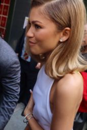 Zendaya Shows up for the Kelly Clarkson Show Taping in New York 04-23-2024