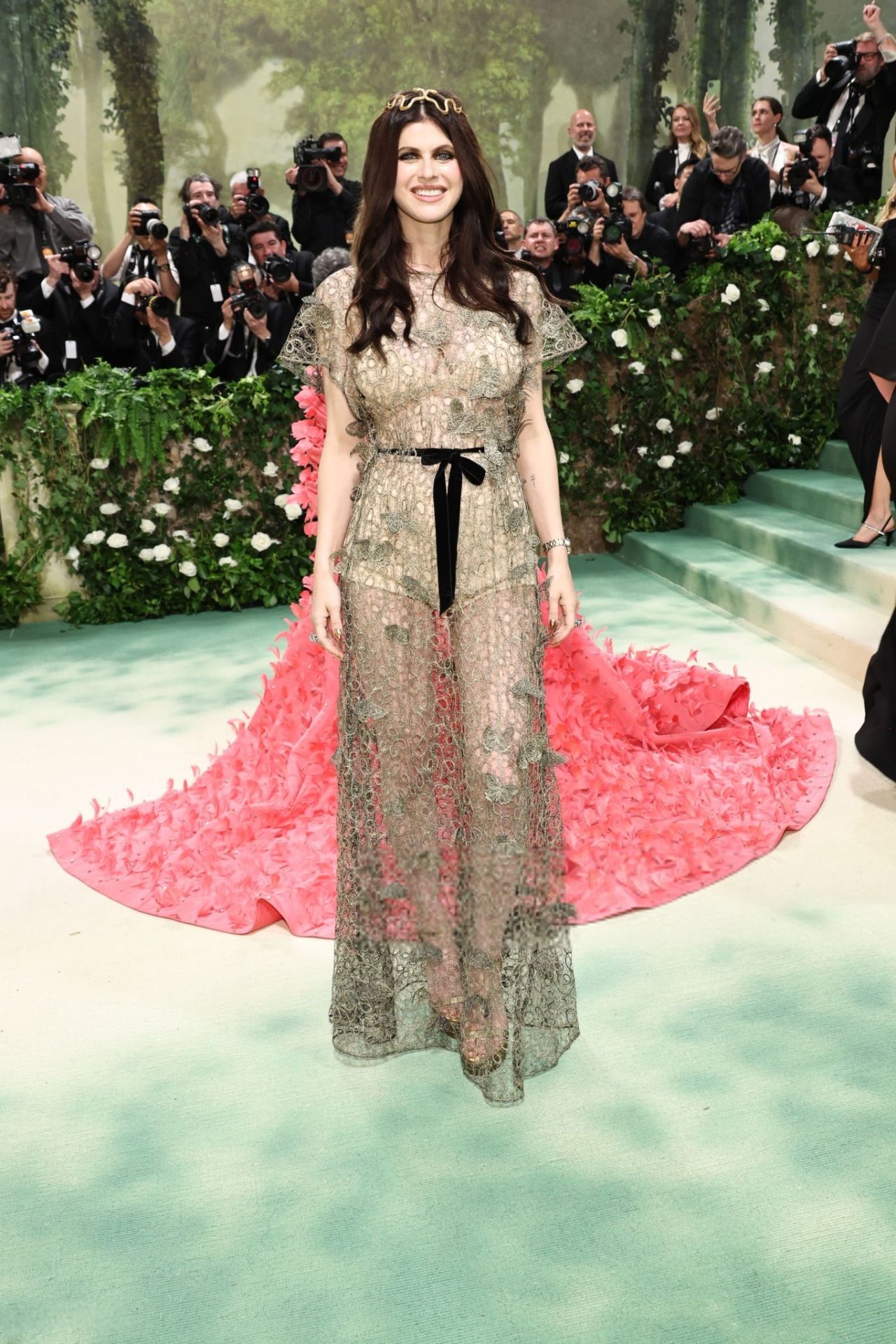 Alexandra Daddario Stuns with Serpentine Headpiece at 2024 Met Gala ...