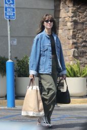 Alison Brie Shopping at Gelson