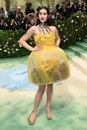 Amelia Hamlin at Met Gala 2024