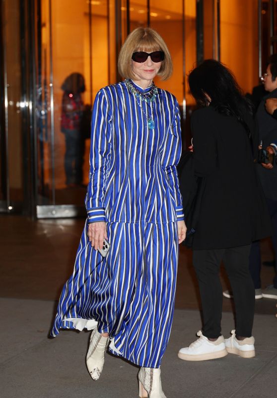 Anna Wintour Leaving the Ralph Lauren Fashion Show in New York City 04-29-2024