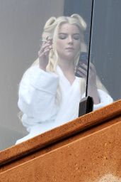 Anya Taylor-Joy Relaxing at Her Hotel Ahead of the "Furiosa : A Mad Max Saga" Premiere in Sydney 05-02-2024