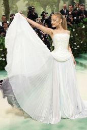 Ariana Grande Shines in Iridescent Ensemble at the 2024 Met Gala