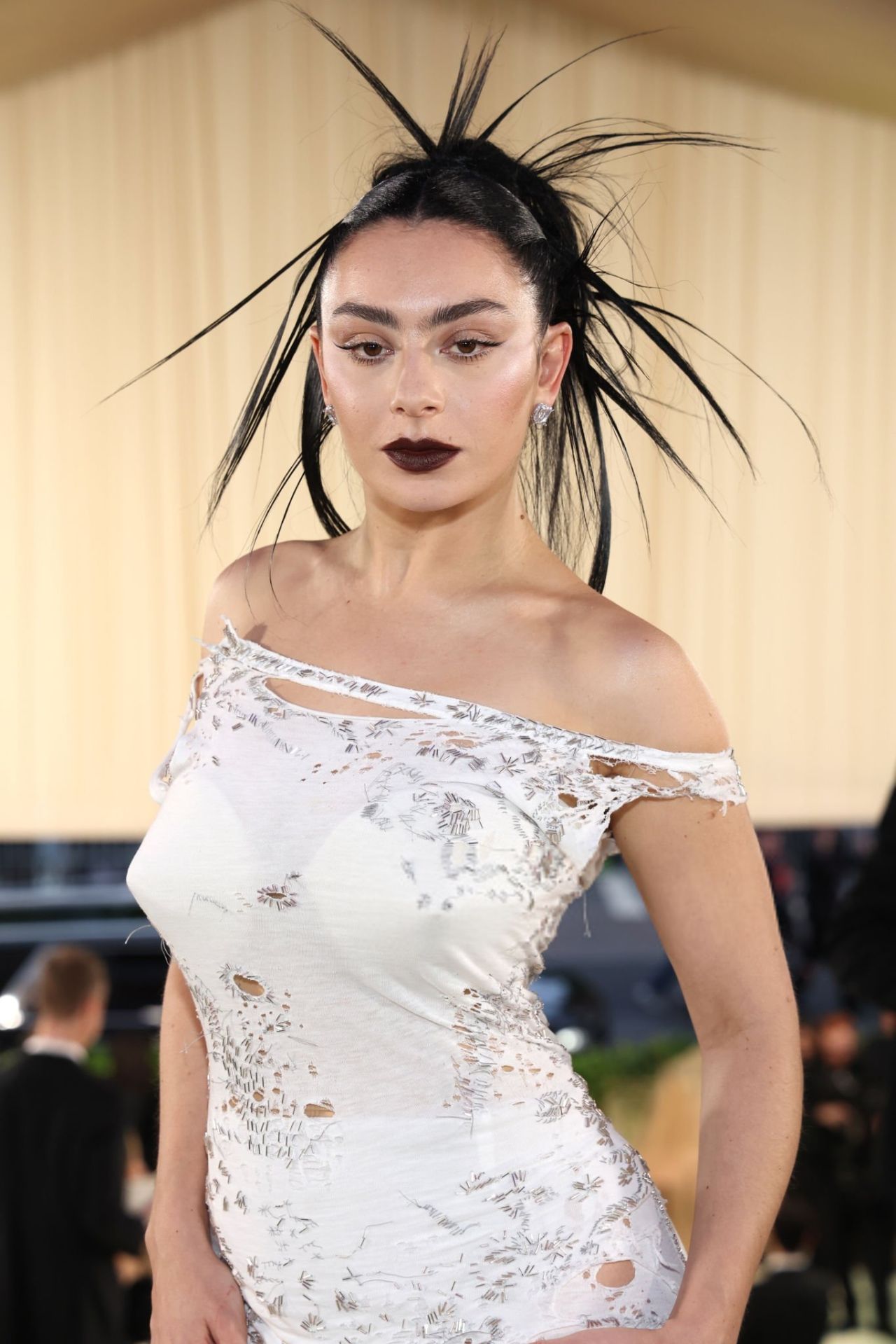 Charli XCX at Met Gala 2024 • CelebMafia