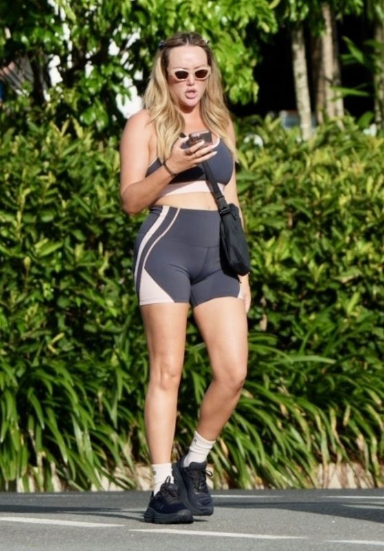 Charlotte Crosby in sporty Attire on the Esplanade in Cairns, Queensland 05-01-2024