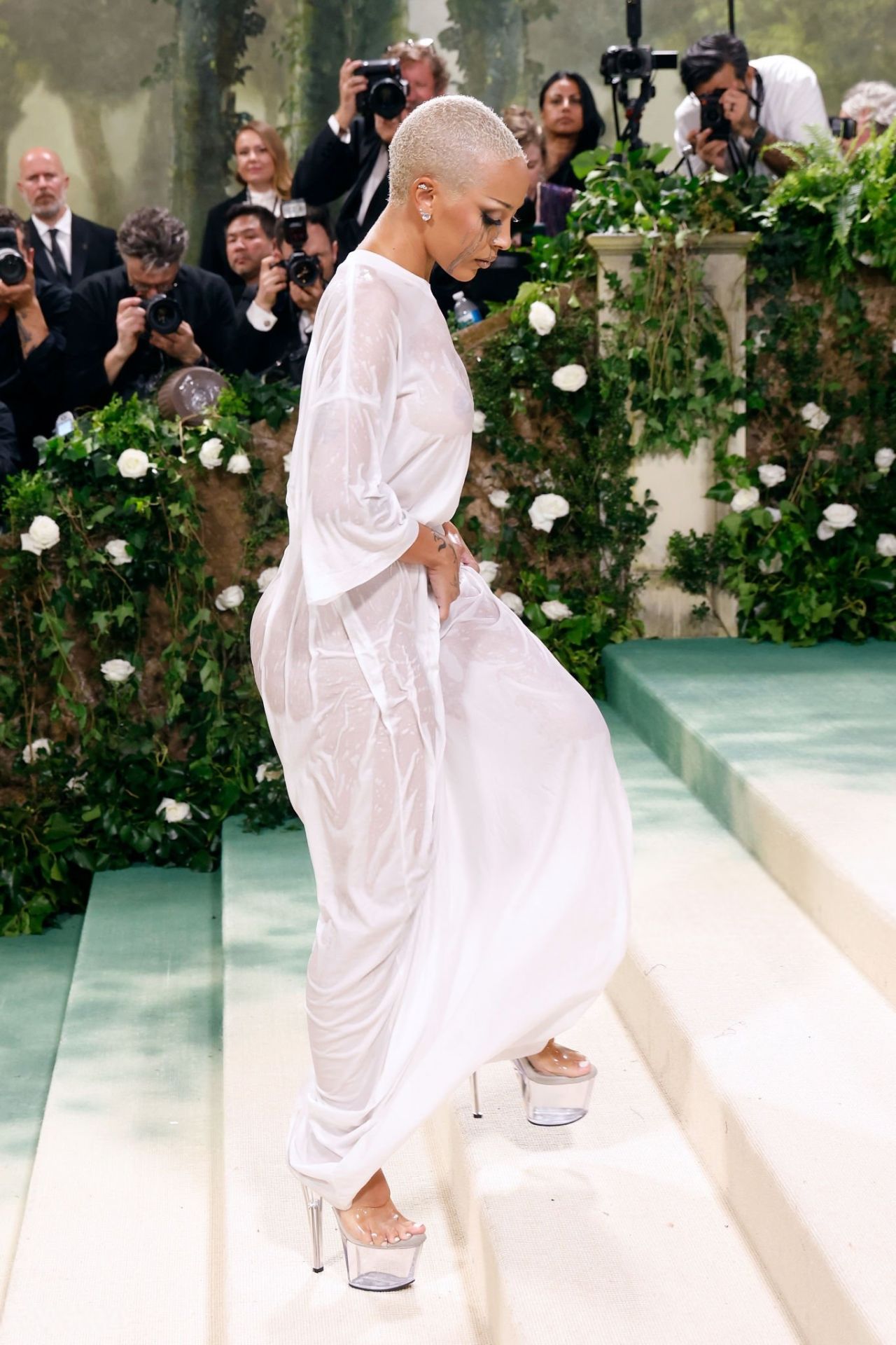 Doja Cat Stuns in Unconventional Met Gala Ensemble, Embracing the Theme ...