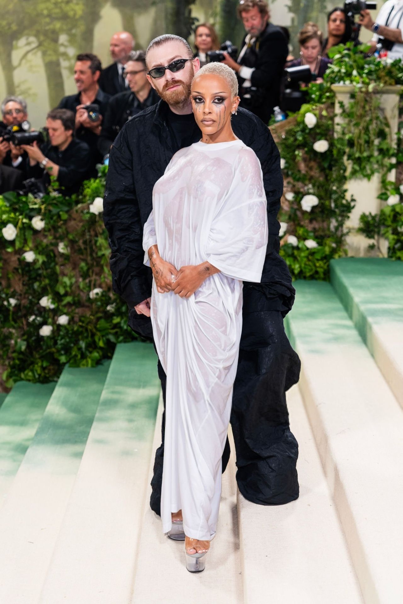 Doja Cat Stuns in Unconventional Met Gala Ensemble, Embracing the Theme ...