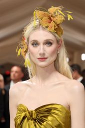 Elizabeth Debicki Stuns in Dior at Met Gala 2024