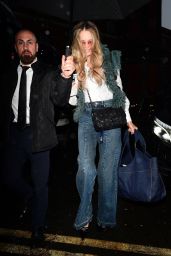 Elle Macpherson Arriving to the Royal Albert Hall in London 05-25-2024