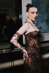 Emma Chamberlain Inside the Carlyle Hotel Before the 2024 Met Gala in New York