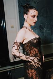 Emma Chamberlain Inside the Carlyle Hotel Before the 2024 Met Gala in New York