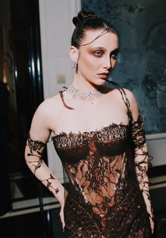Emma Chamberlain Inside the Carlyle Hotel Before the 2024 Met Gala in New York