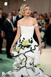 Gigi Hadid in Floral Gown at 2024 Met Gala