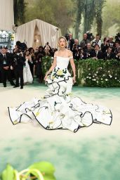 Gigi Hadid in Floral Gown at 2024 Met Gala