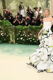 Gigi Hadid in Floral Gown at 2024 Met Gala