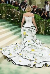 Gigi Hadid in Floral Gown at 2024 Met Gala