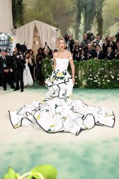 Gigi Hadid in Floral Gown at 2024 Met Gala