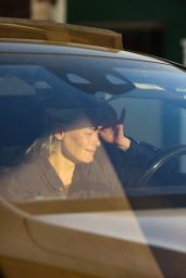 Jaime King Driving in Los Angeles 05-04-2024