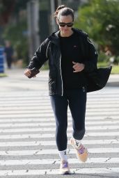 Jennifer Garner Out in Los Angeles CA 04-30-2024