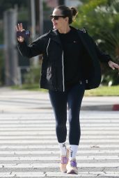 Jennifer Garner Out in Los Angeles CA 04-30-2024