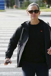 Jennifer Garner Out in Los Angeles CA 04-30-2024