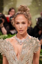Jennifer Lopez at Met Gala 2024
