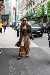 Jennifer Lopez Out in New York 05-05-2024