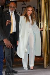 Jennifer Lopez Out in New York City 05-04-2024