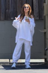 Jennifer Lopez Wearing a Relaxed and Chic All-white Ensemble in Beverly Hills 05-14-2024