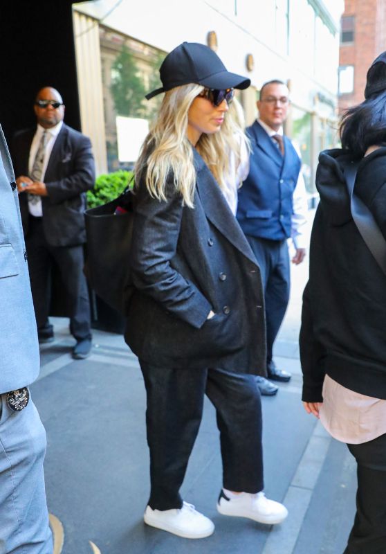 Jessica Biel Leaving Her Hotel in New York 05-08-2024