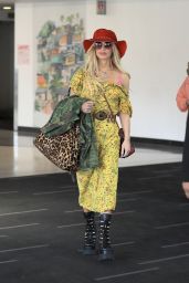 Jessica Simpson Arriving in Los Angeles 04-30-2024