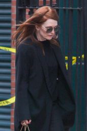 Julianne Moore Stroll in New York 05-14-2024