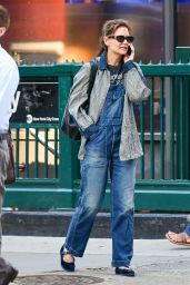 Katie Holmes Out in New York City 05-02-2024