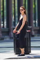 Katie Holmes Stuns in Effortless Black Dress During NYC Coffee Run 05-01-2024