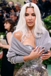 Kim Kardashian at Met GAla 2024 (more photos)