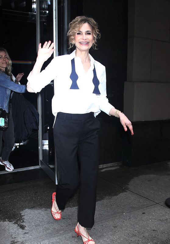 Kyra Sedgwick Out in New York 05-23-2024