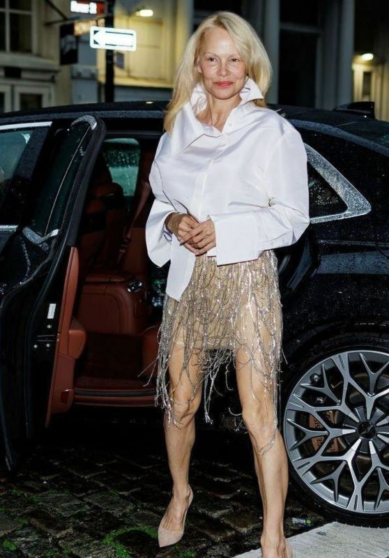 Pamela Anderson Pre-Met Gala Party in New York 05-05-2024