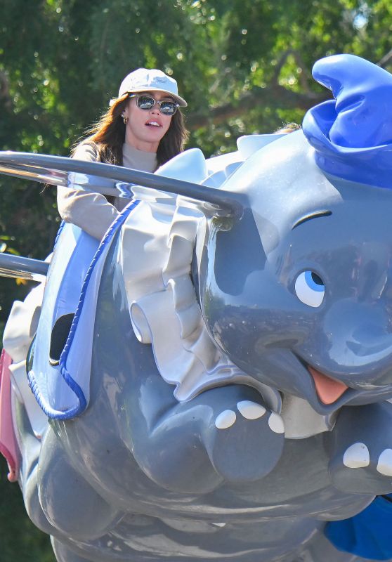 Petra Ecclestone Enjoys a Fun Day Out at Disneyland 05-27-2024
