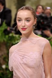 Phoebe Dynevor Makes History at Met Gala 2024 in Victoria Beckham Creation