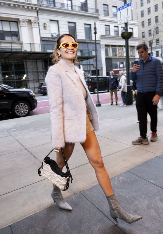 Rita Ora Arrives at a Hotel in New York 05-05-2024