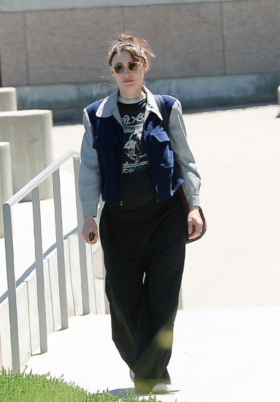 Rooney Mara Out in Los Angeles 05-07-2024